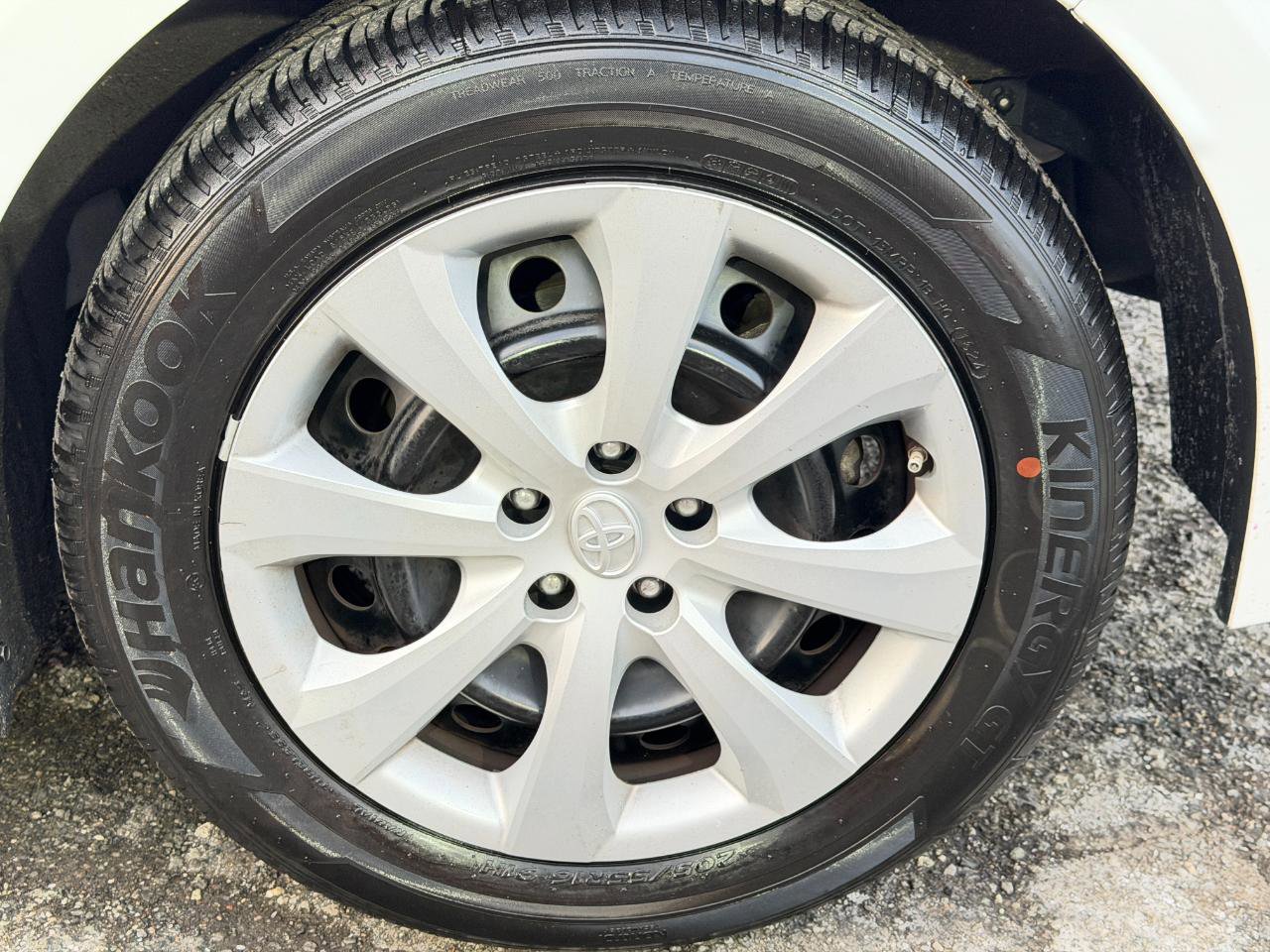 Used 2021 Toyota Corolla LE FWD image 63