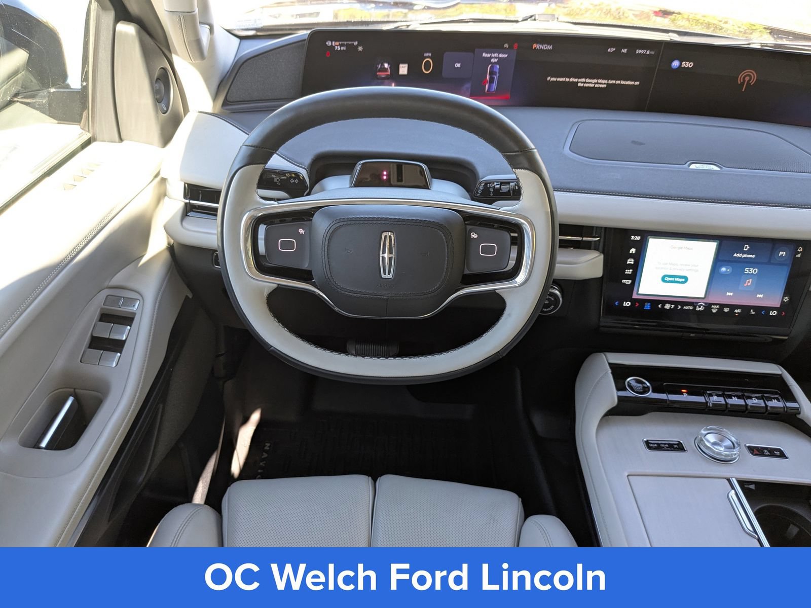 Certified 2025 Lincoln Navigator Reserve AWD/4WD image 19