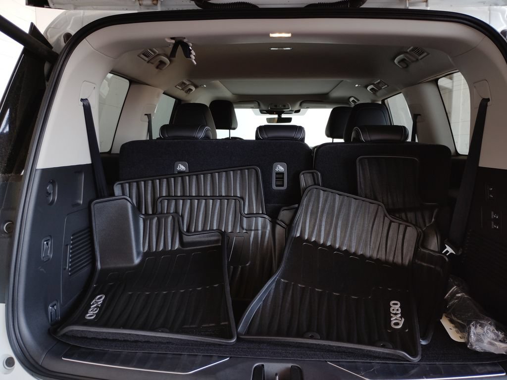 Used 2026 INFINITI QX80 Luxe w/ Cargo Package AWD/4WD image 19