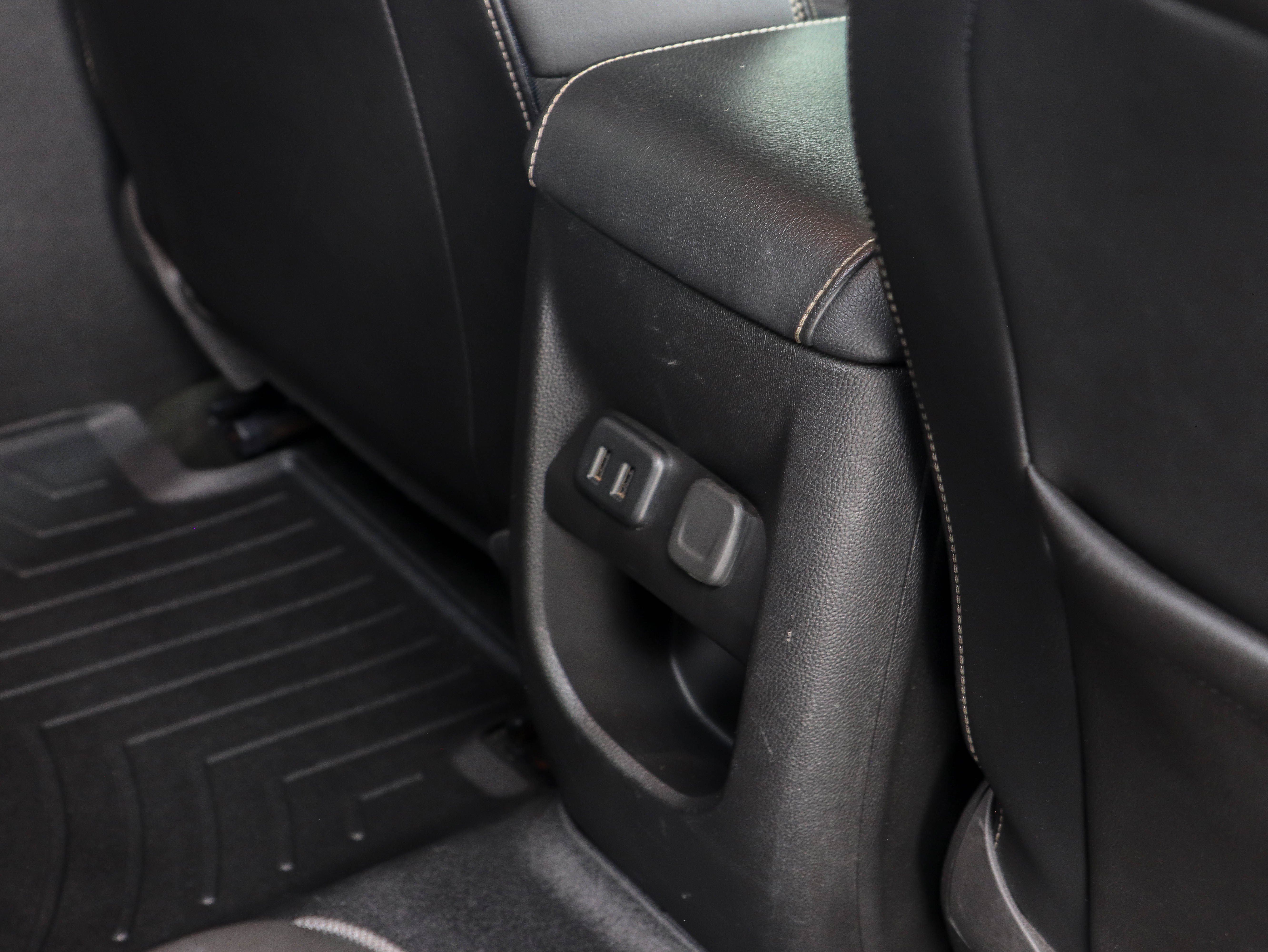 Used 2018 GMC Canyon Denali image 15