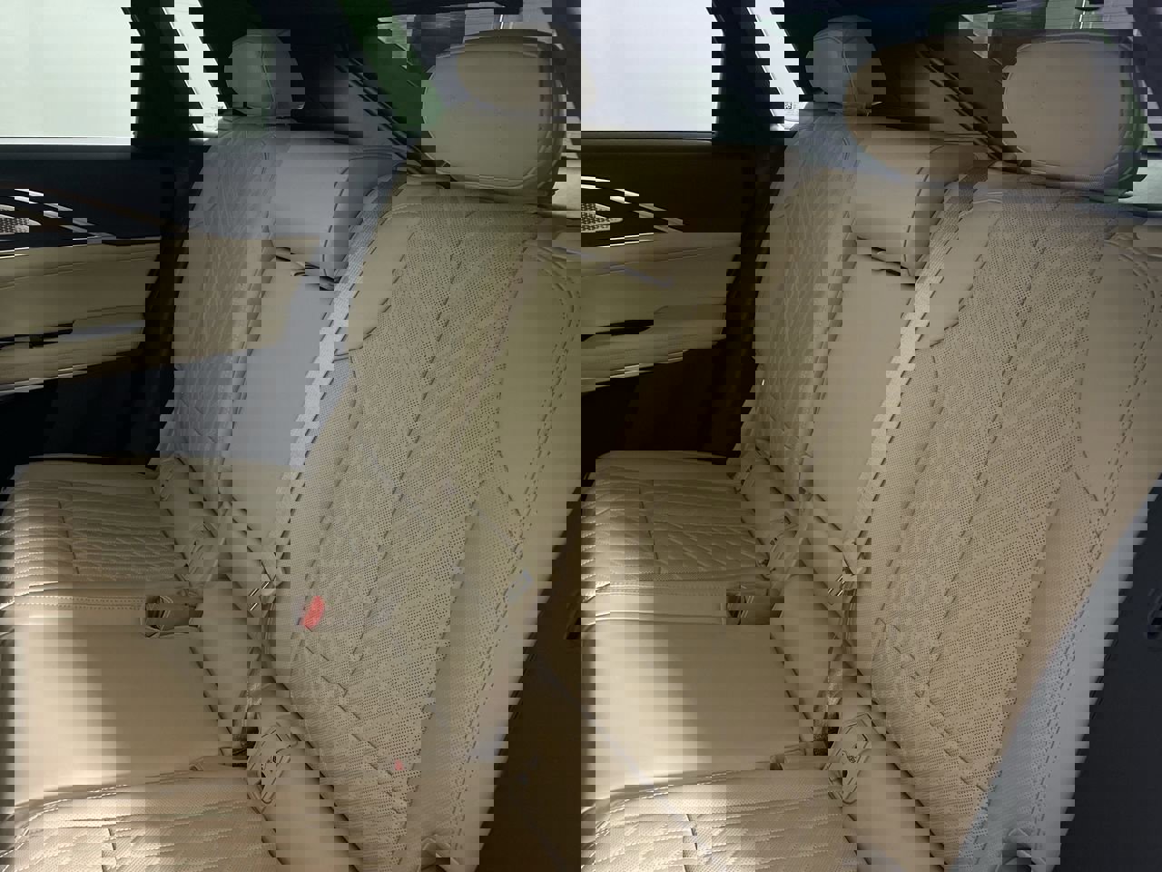 Certified 2024 Cadillac Lyriq Luxury w/ Nappa Leather Package image 14