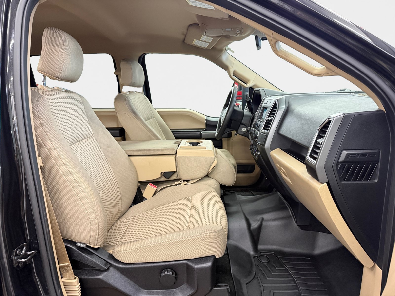 Used 2015 Ford F150 XLT AWD/4WD image 12