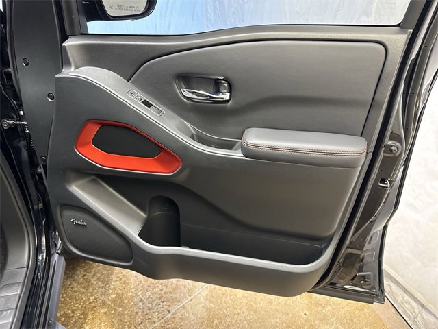 Used 2025 Nissan Frontier PRO-4X w/ Pro Convenience Package image 27