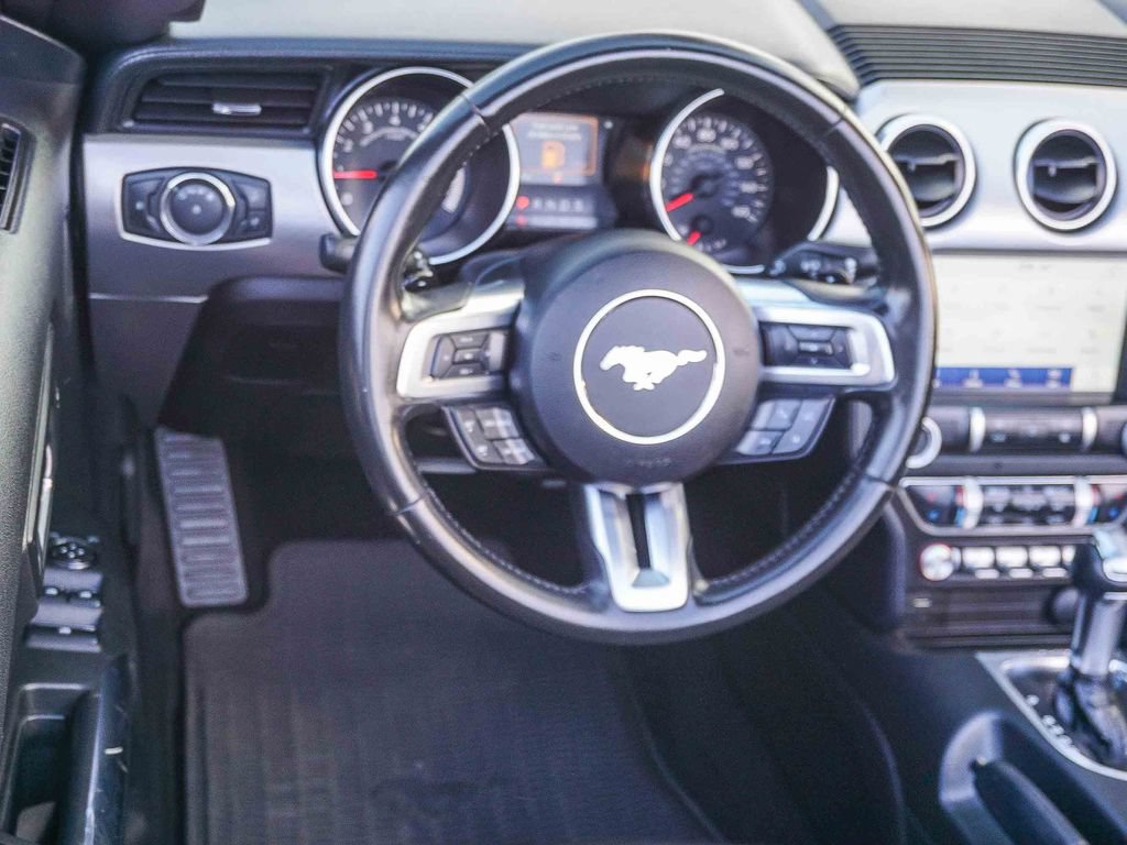 Used 2020 Ford Mustang Premium RWD image 18