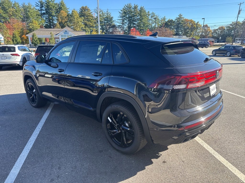 New 2026 Volkswagen Atlas Cross Sport SEL R-Line image 6
