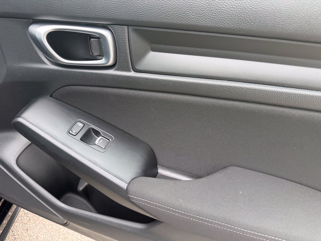 Used 2025 Honda Civic Sport image 42