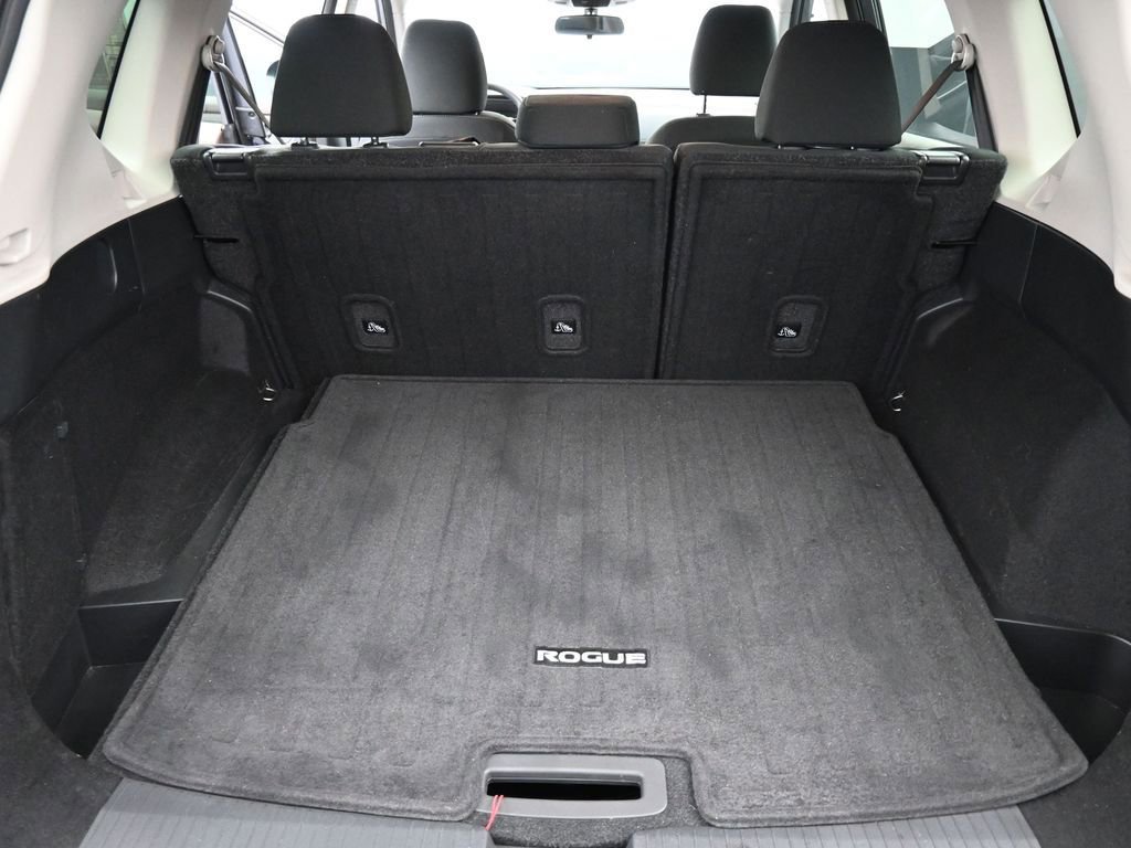 Used 2023 Nissan Rogue S AWD/4WD image 14