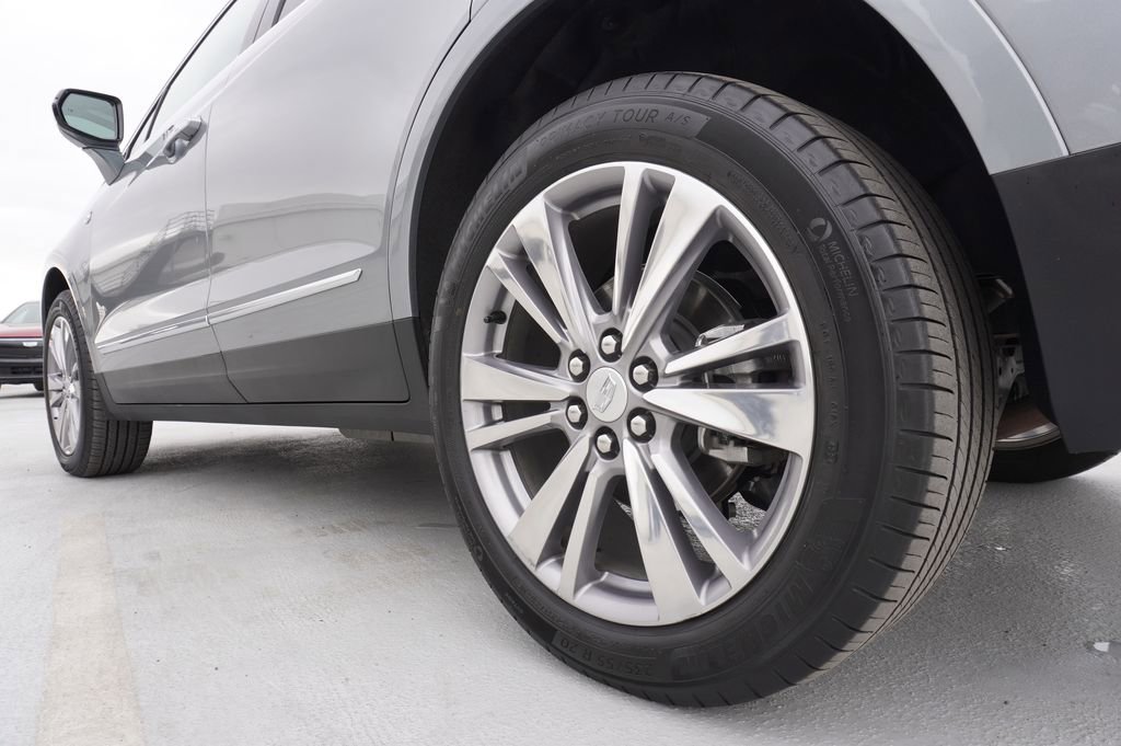 Certified 2025 Cadillac XT5 Premium Luxury image 6