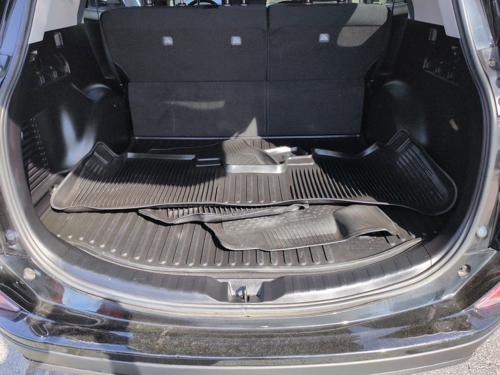 Used 2018 Toyota RAV4 LE w/ All Weather Liner Package image 23