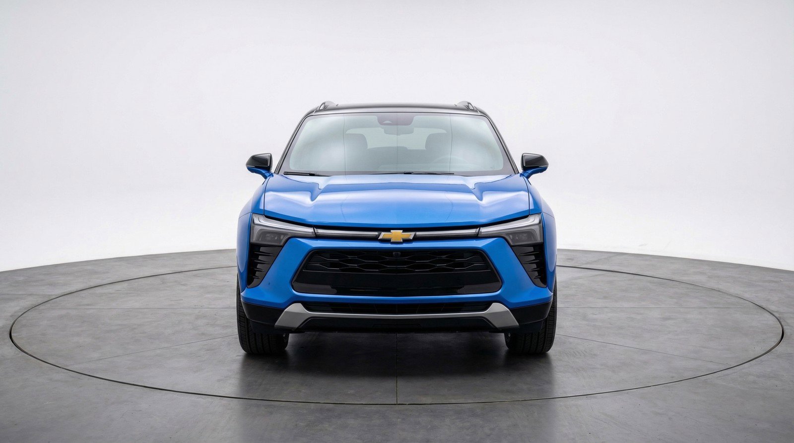 Used 2025 Chevrolet Blazer LT image 2