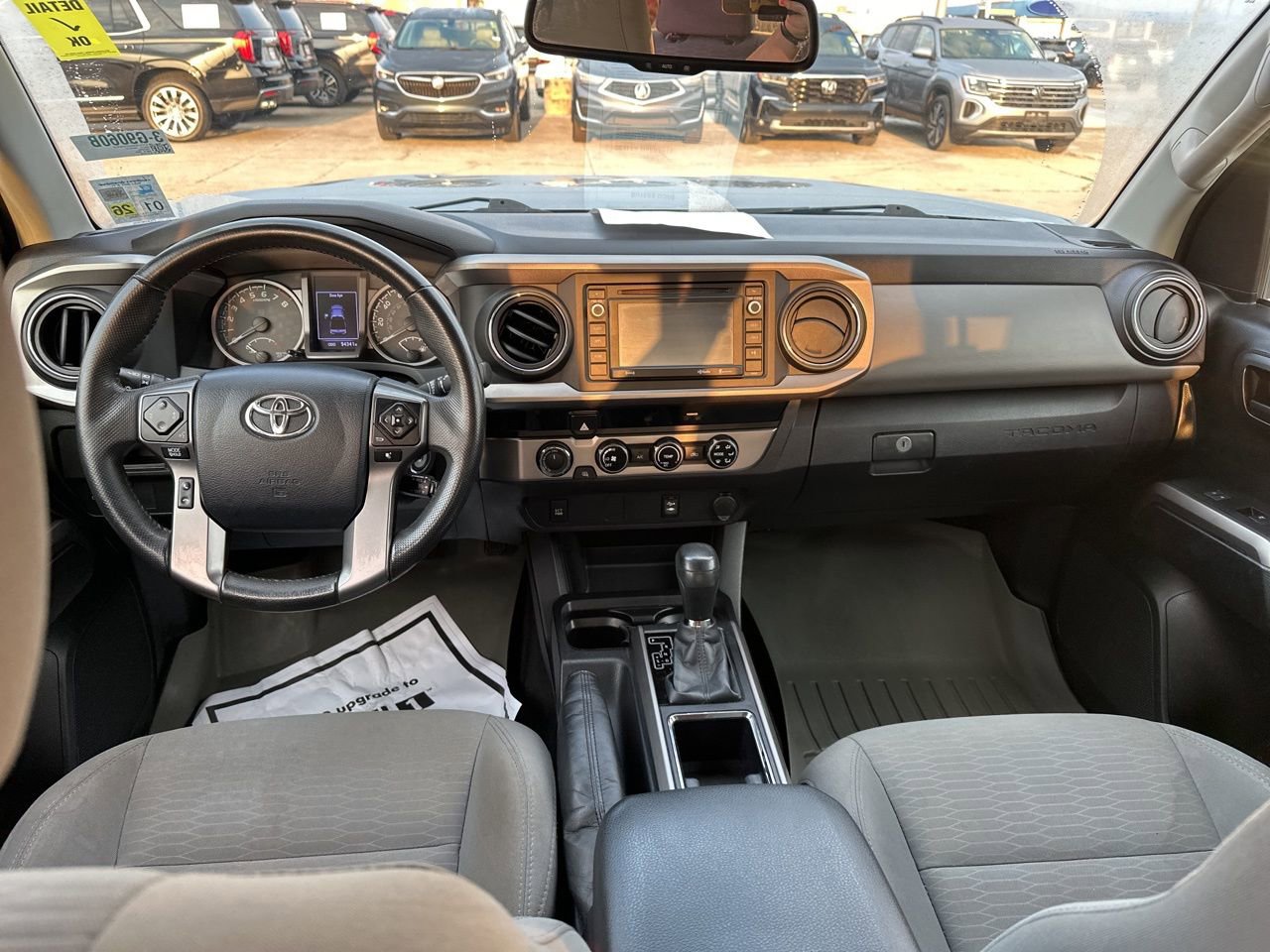 Used 2017 Toyota Tacoma SR5 image 9