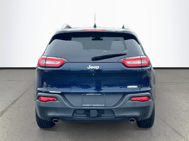 Used 2014 Jeep Cherokee Latitude w/ Trailer Tow Group FWD image 23