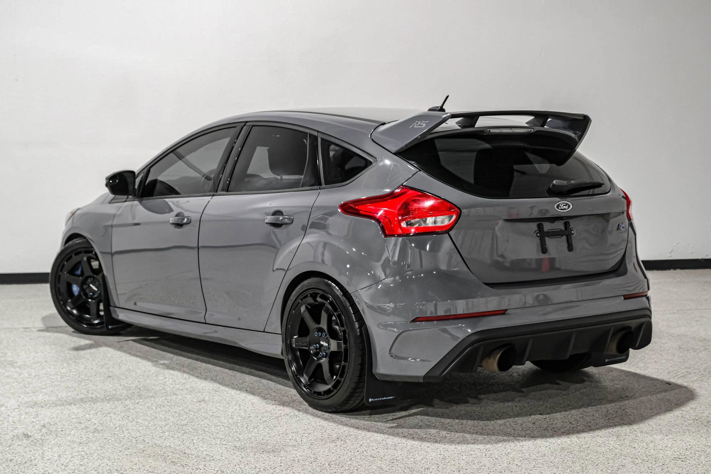 Used 2016 Ford Focus RS AWD/4WD image 8
