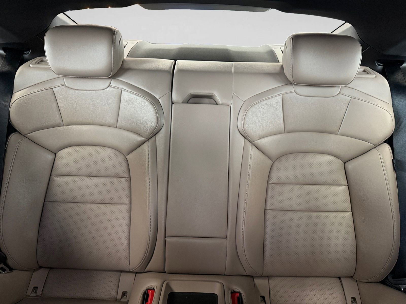 Used 2022 Porsche Taycan image 22