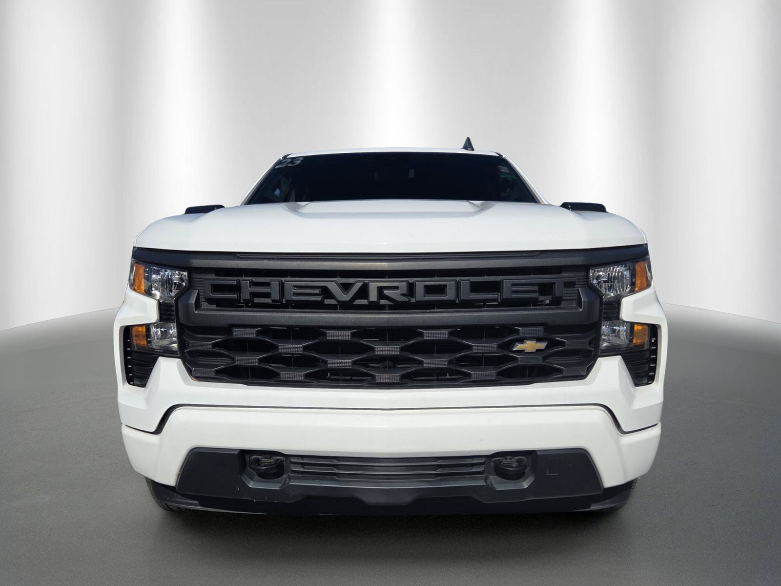 Used 2023 Chevrolet Silverado 1500 Custom RWD image 2