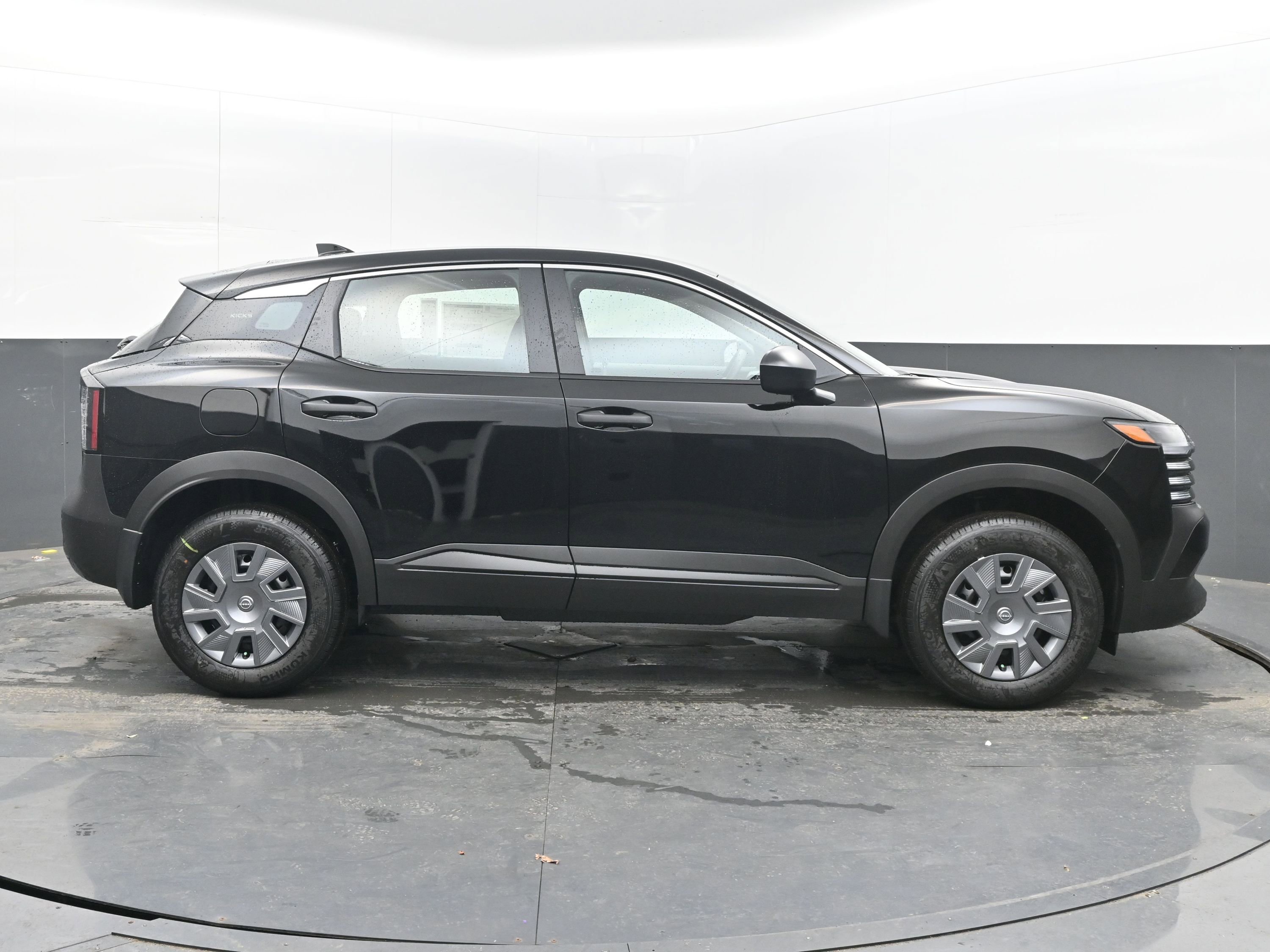 New 2026 Nissan Kicks S image 8