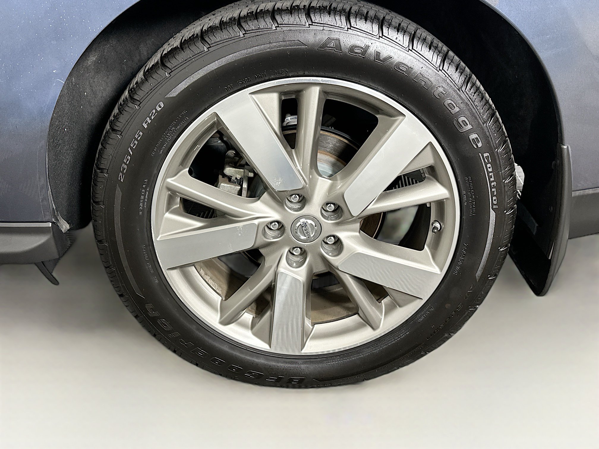 Used 2014 Nissan Pathfinder Platinum w/ Platinum Premium Package AWD/4WD image 11