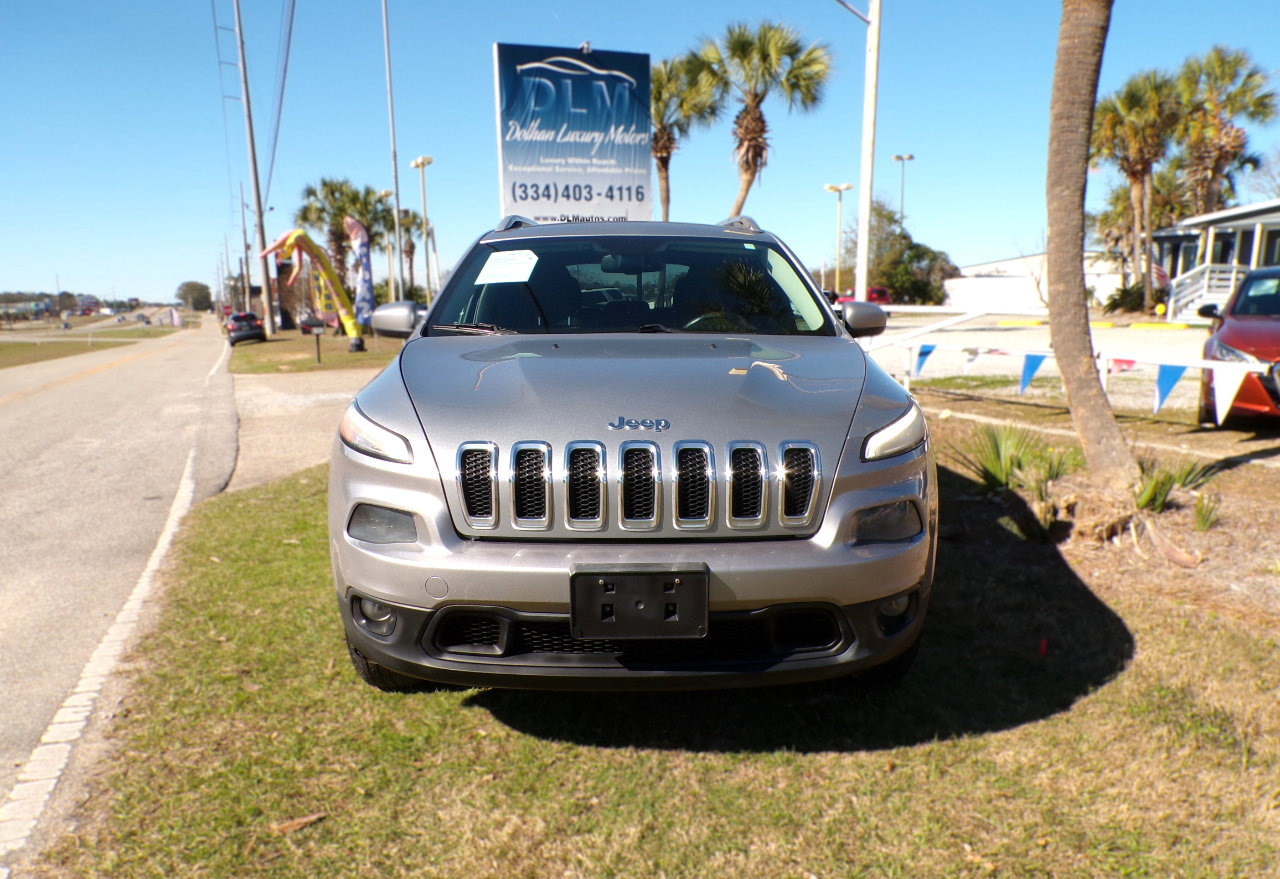 Used 2014 Jeep Cherokee Latitude w/ Comfort/Convenience Group image 3