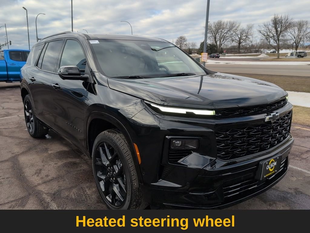 Used 2025 Chevrolet Traverse RS image 9