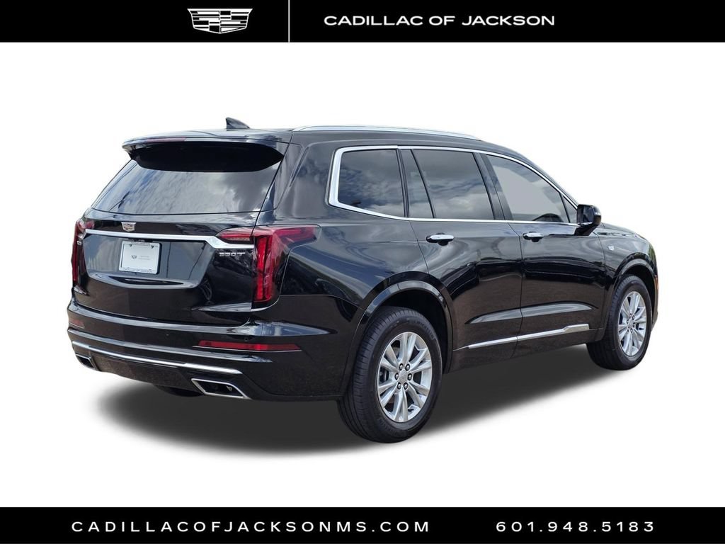 Certified 2025 Cadillac XT6 Luxury FWD image 5