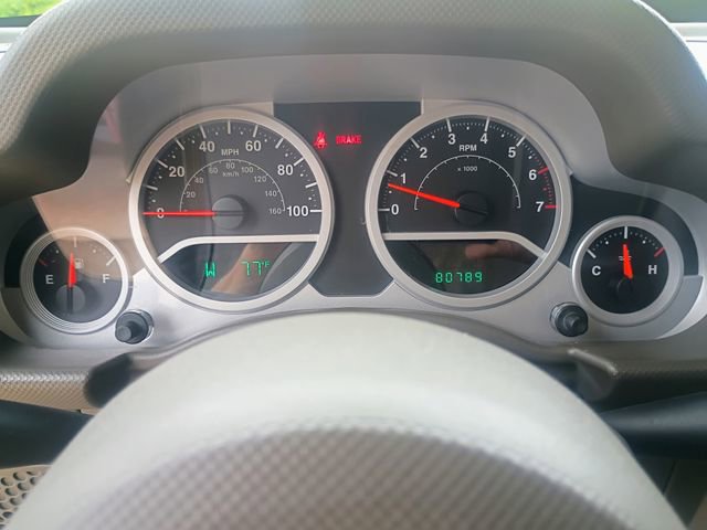 Used 2008 Jeep Wrangler Sahara AWD/4WD image 32