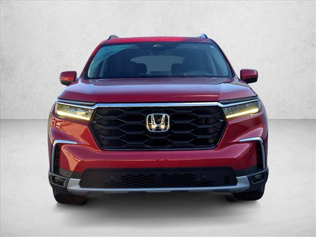 Used 2024 Honda Pilot Touring image 2
