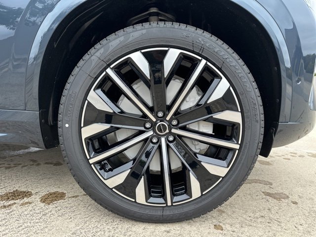 New 2026 Volvo XC90 B6 Plus image 9