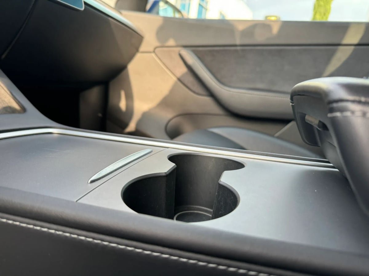 Used 2023 Tesla Model Y Long Range AWD/4WD image 23