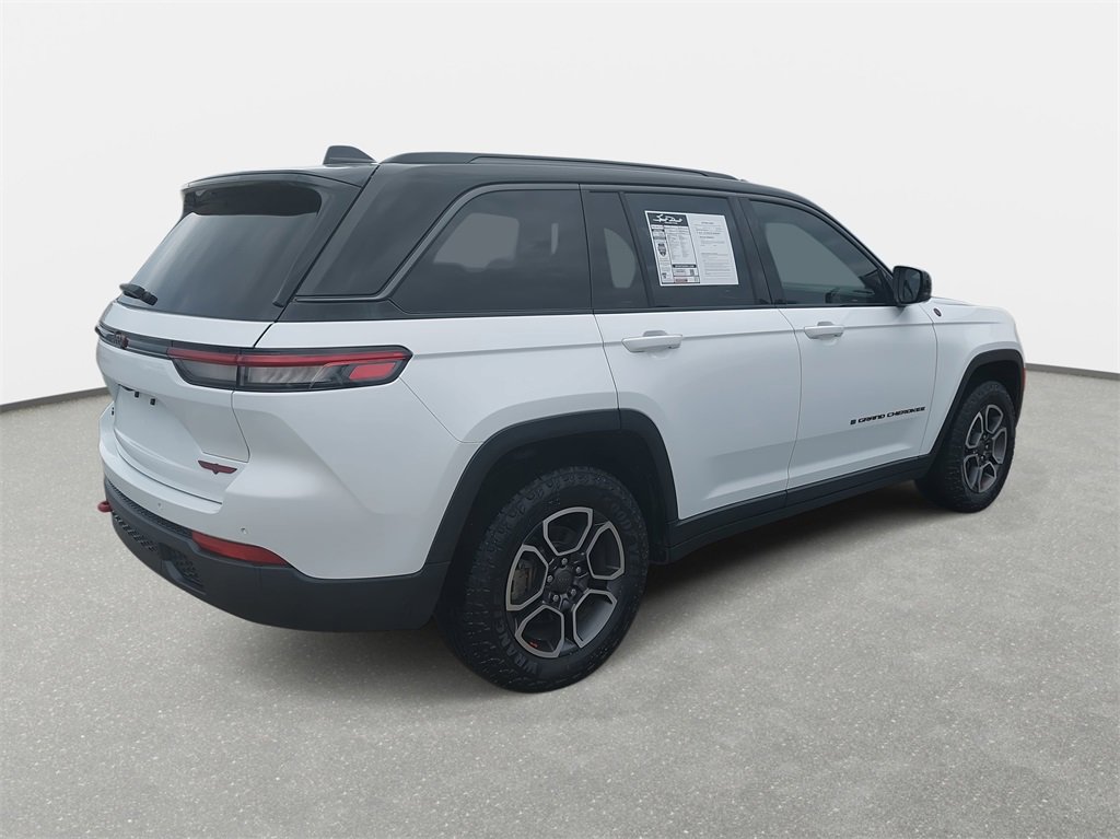 Used 2022 Jeep Grand Cherokee Trailhawk image 5