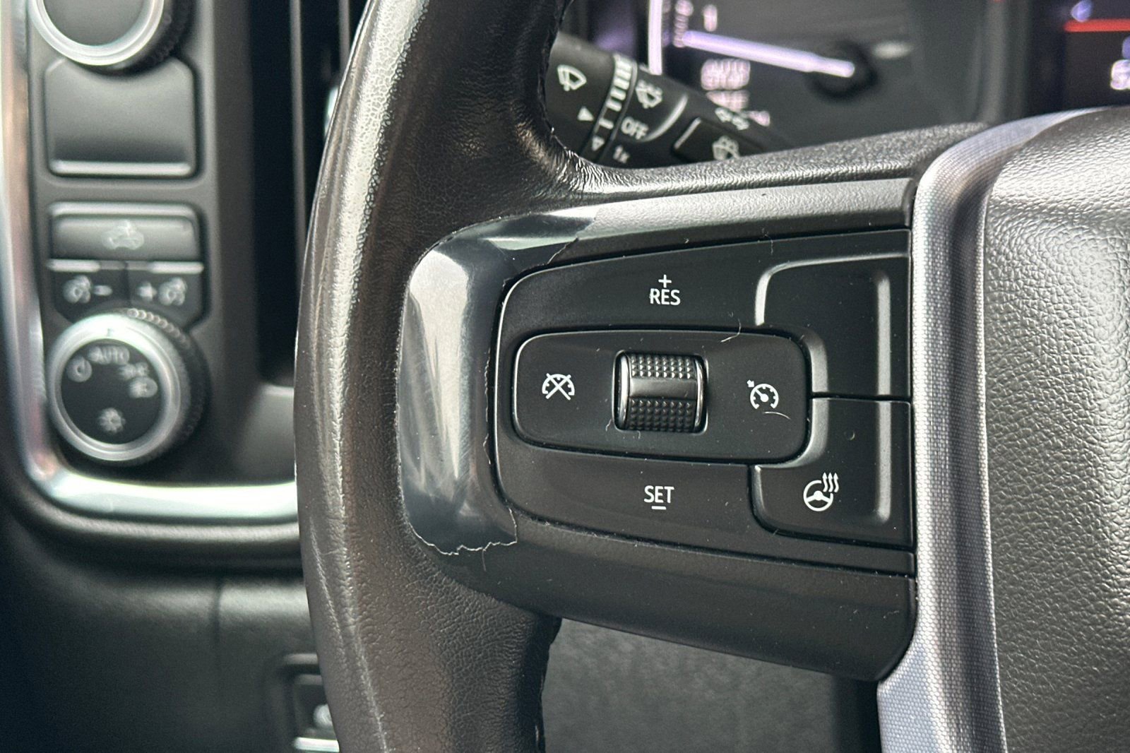 Certified 2020 GMC Sierra 1500 SLE w/ SLE Value Package image 30
