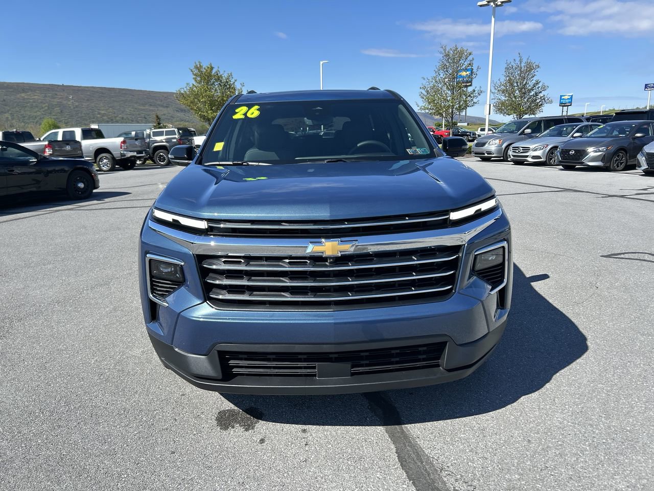 New 2026 Chevrolet Traverse LT w/ Sun and Wheel Package AWD/4WD video 2