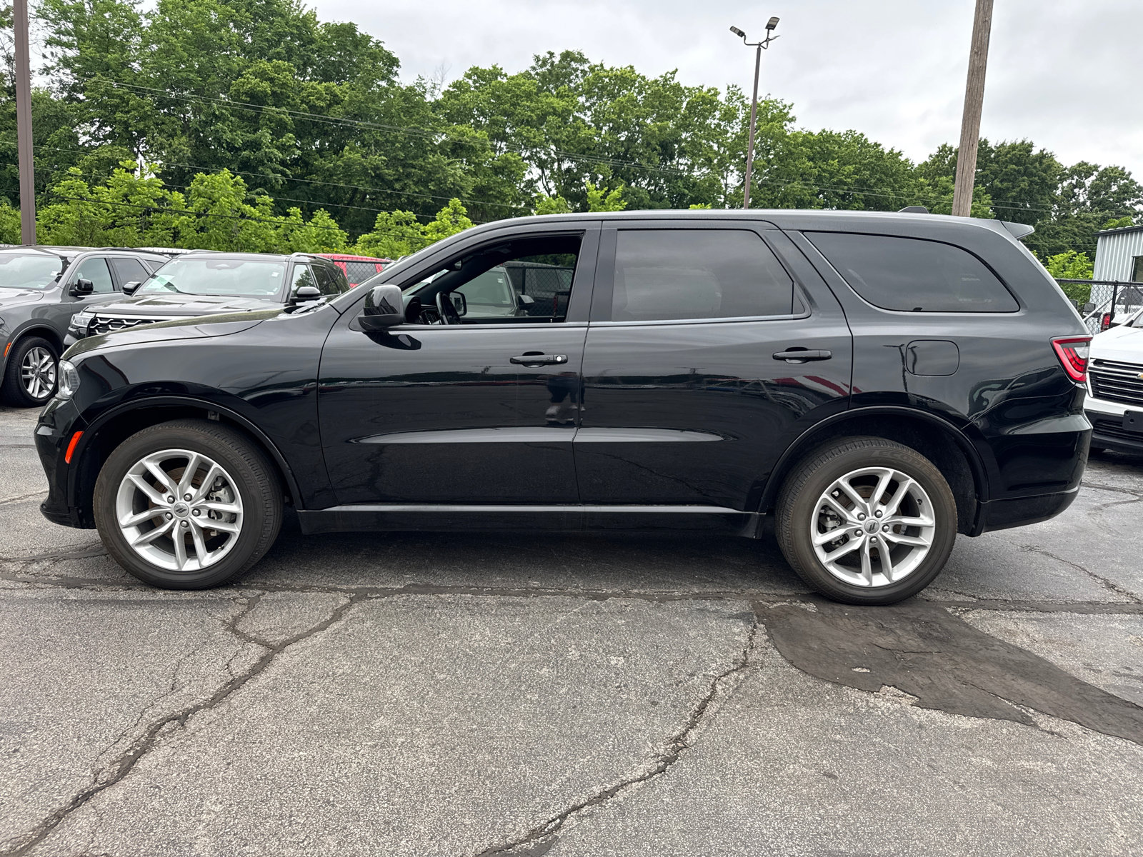 Used 2023 Dodge Durango GT AWD/4WD image 3
