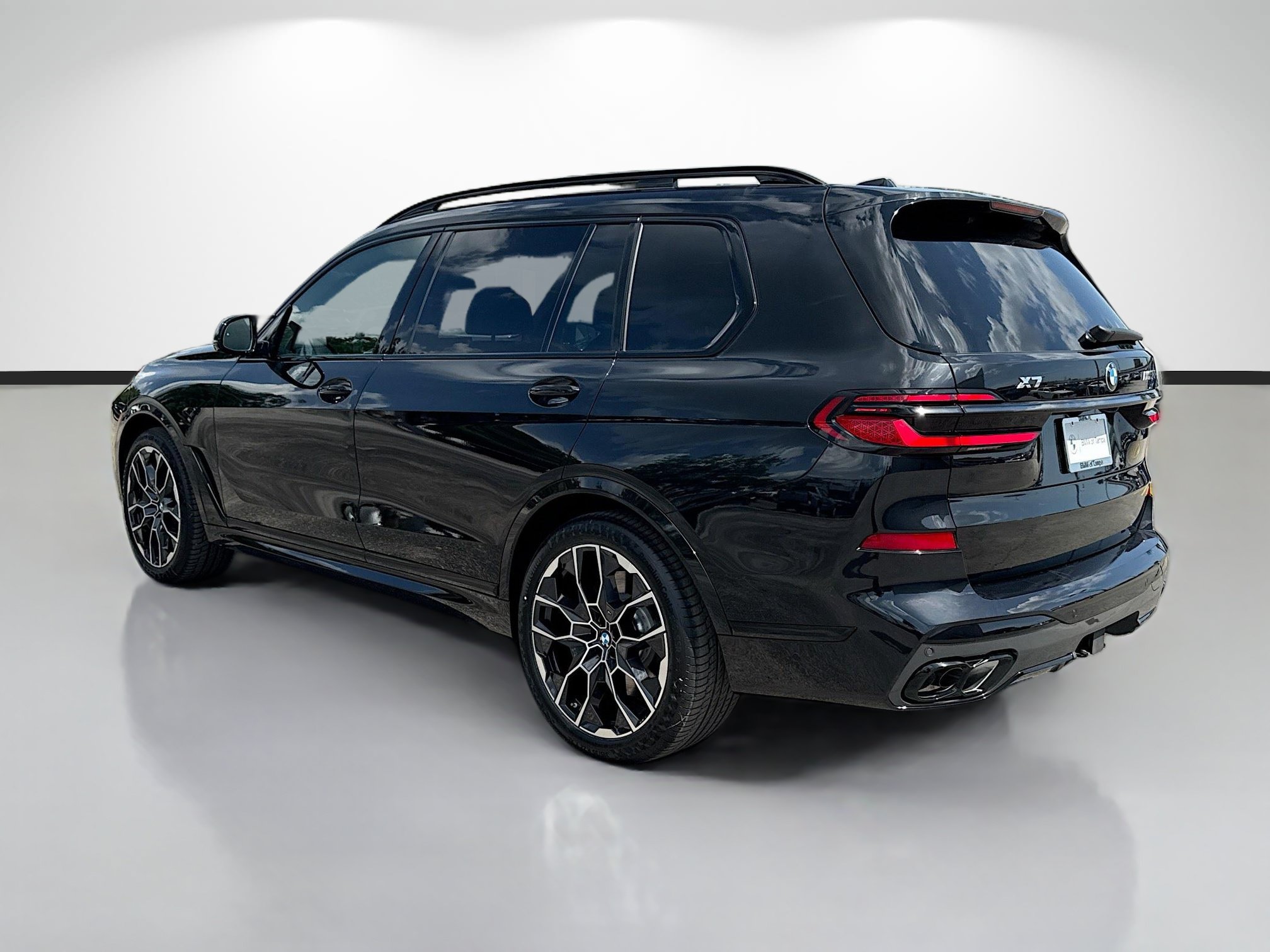 New 2027 BMW X7 M60i AWD/4WD image 5