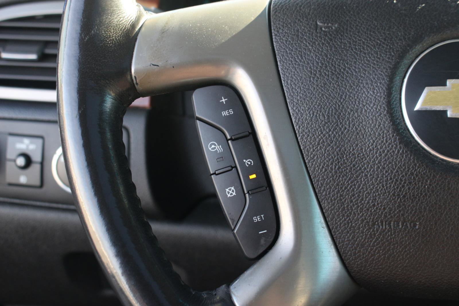 Used 2012 Chevrolet Suburban LTZ image 22