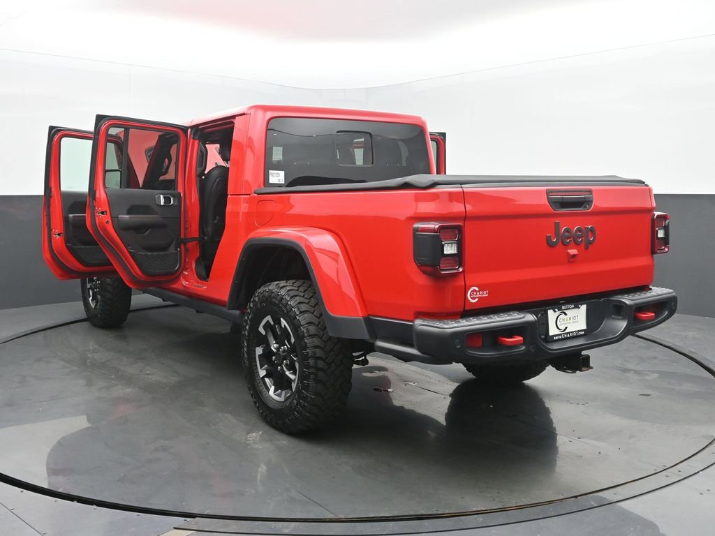 Used 2024 Jeep Gladiator Rubicon AWD/4WD image 56