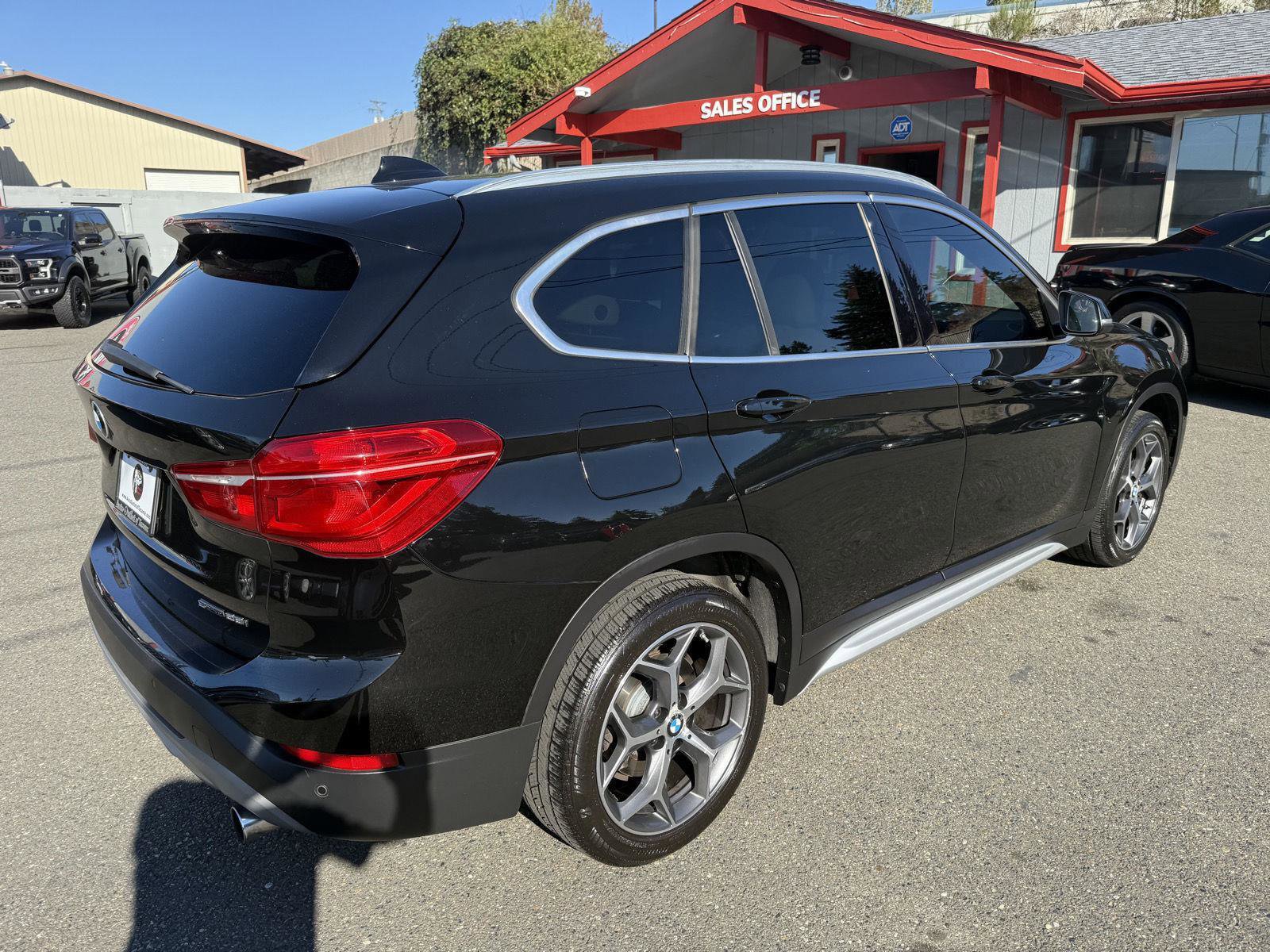 Used 2018 BMW X1 sDrive28i w/ Convenience Package image 8
