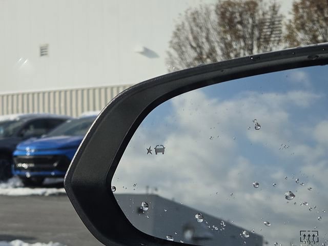 New 2026 Chevrolet Equinox EV LT image 18