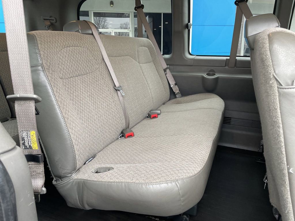 Used 2020 Chevrolet Express 2500 LS w/ Driver Convenience Package image 32