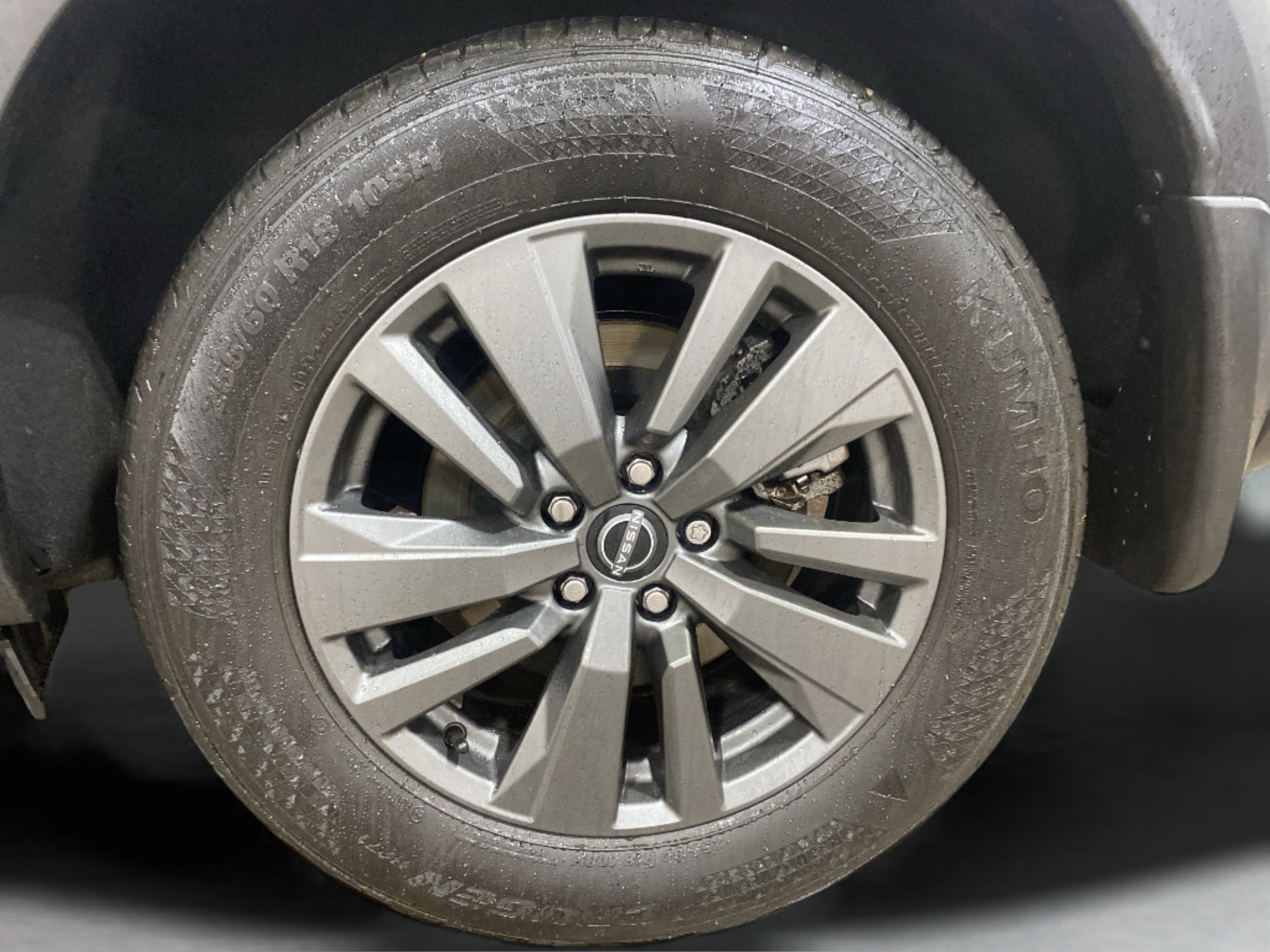 Used 2024 Nissan Pathfinder S image 9