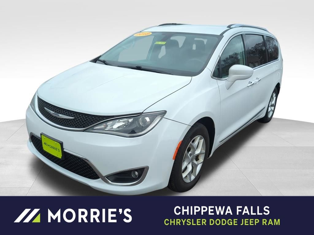 Used 2018 Chrysler Pacifica Touring-L w/ Tire & Wheel Group image 1
