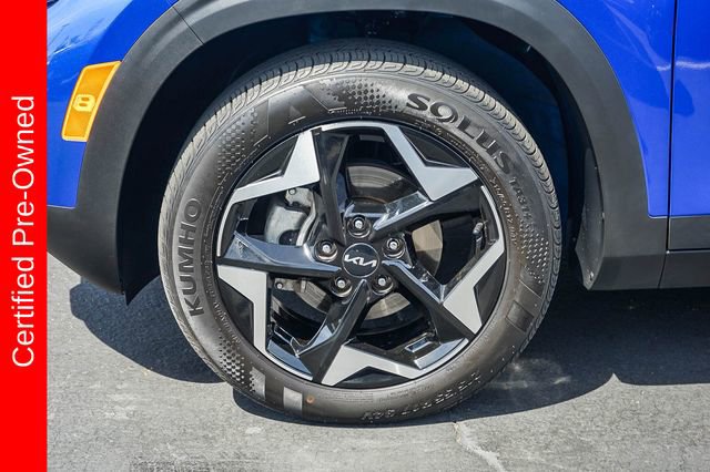 Certified 2025 Kia Seltos S FWD image 11