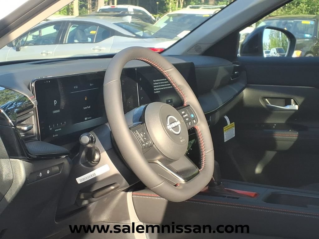 New 2026 Nissan Kicks SR AWD/4WD image 8