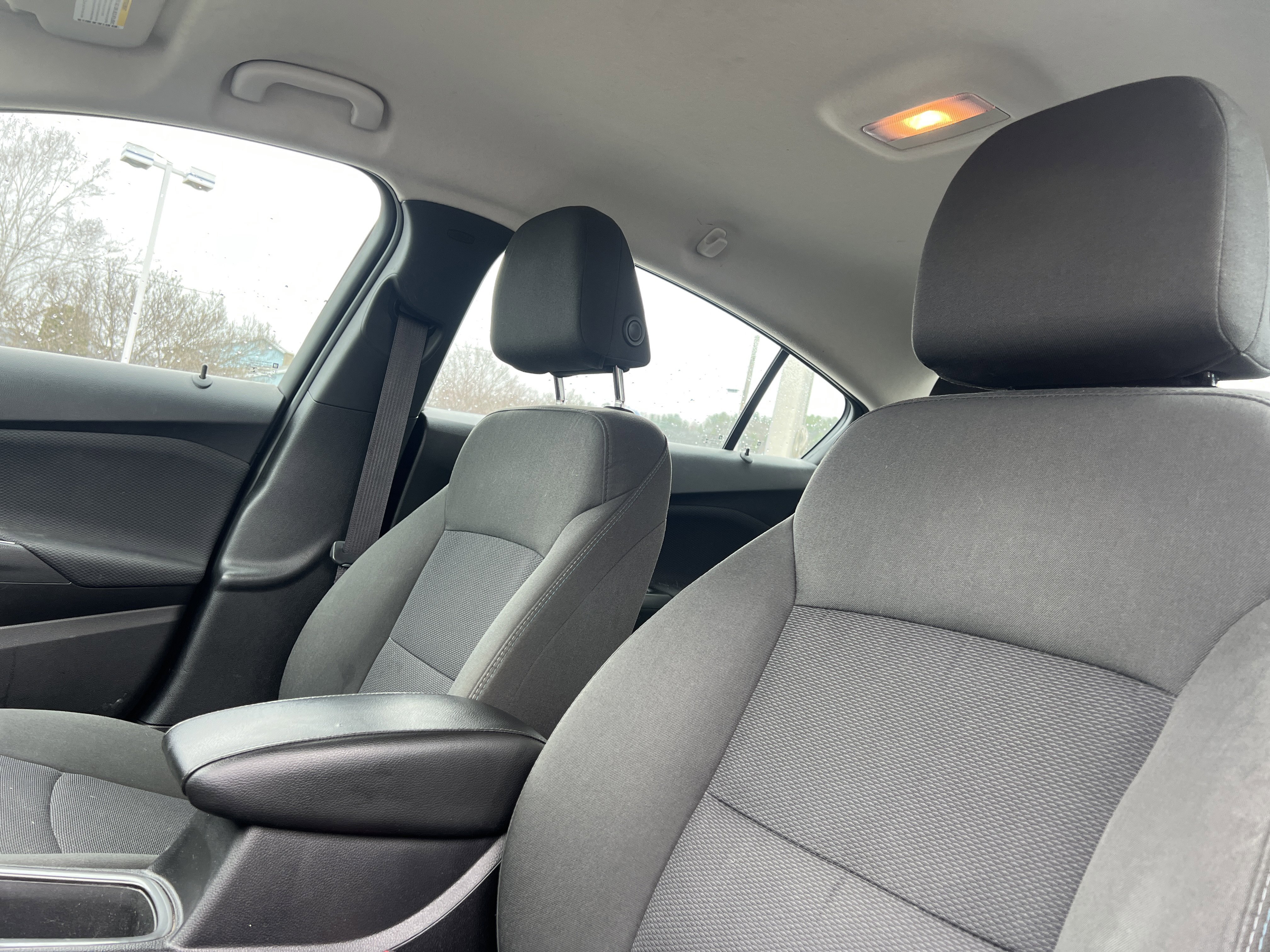 Used 2017 Chevrolet Cruze LT w/ Convenience Package image 11