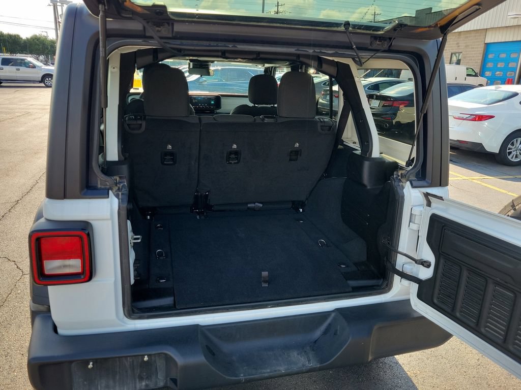 Used 2024 Jeep Wrangler Unlimited Sport AWD/4WD image 9