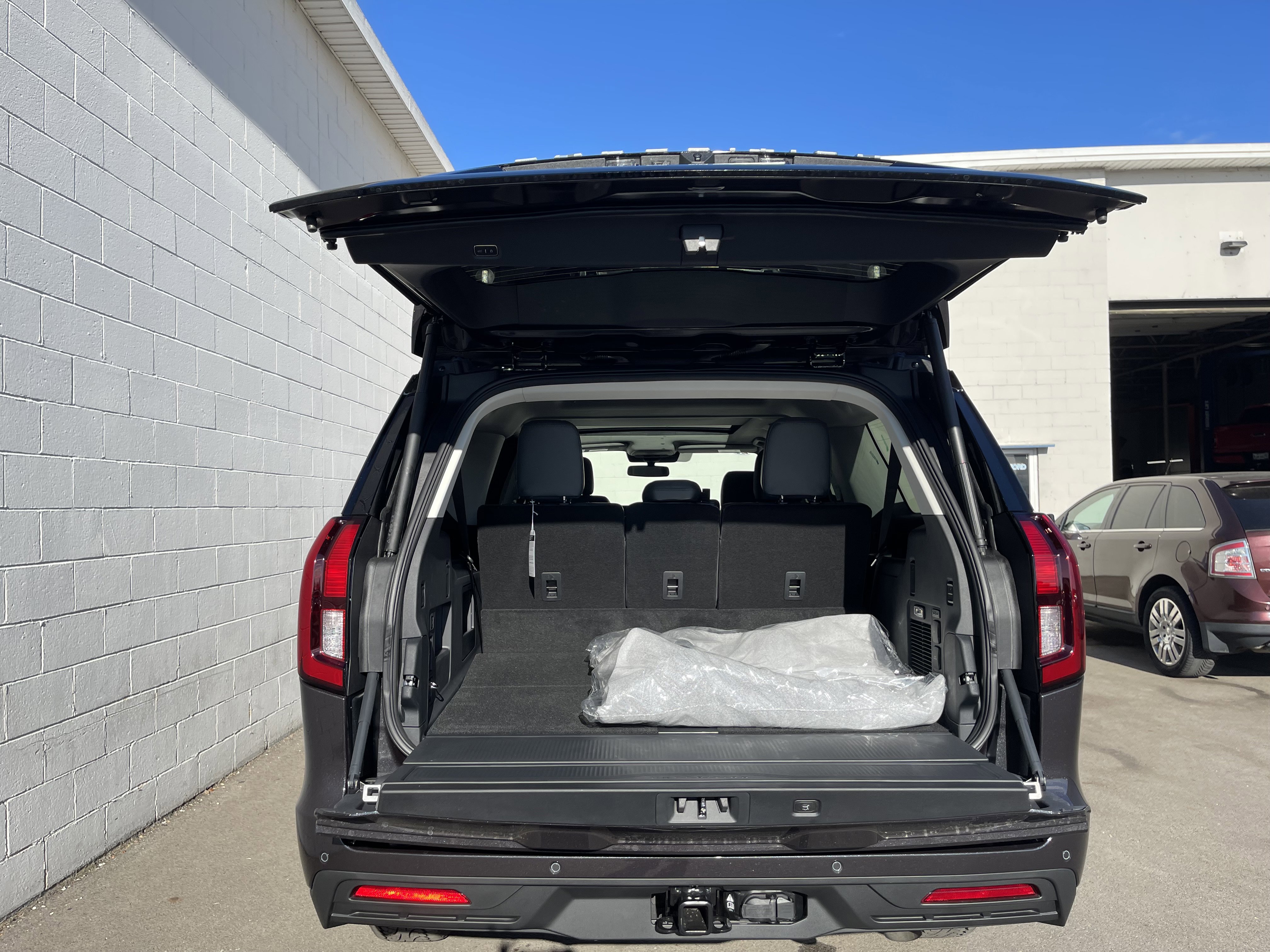 New 2025 Ford Expedition Max Active image 25