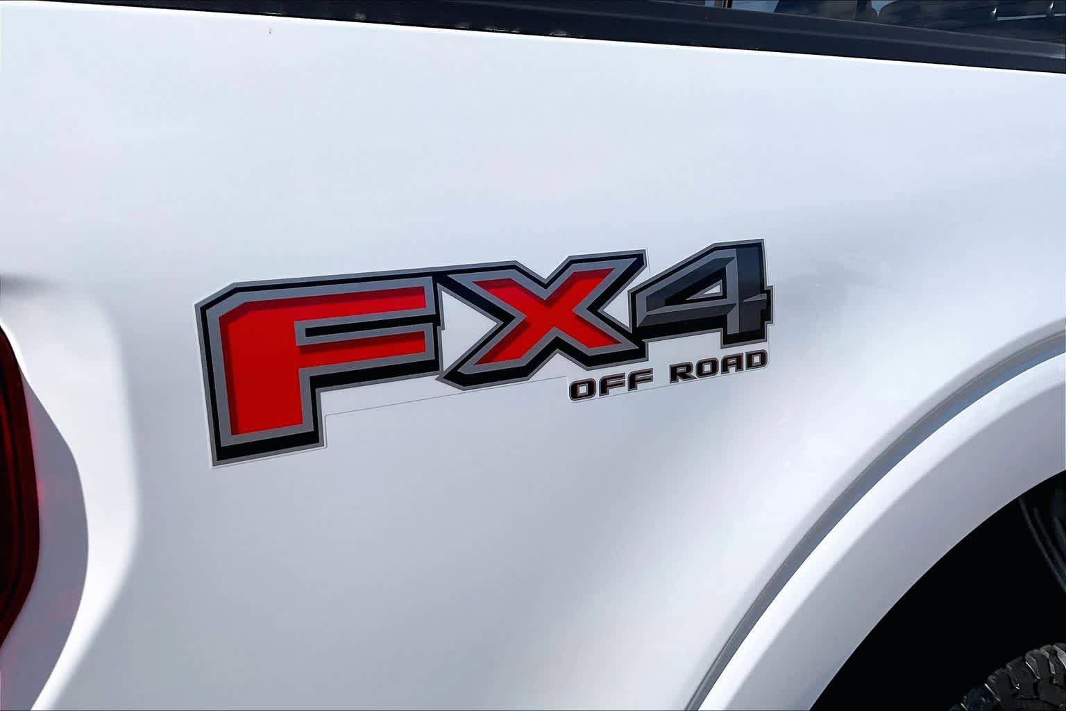 Used 2023 Ford F150 Lariat w/ Max Trailer Tow Package AWD/4WD image 30