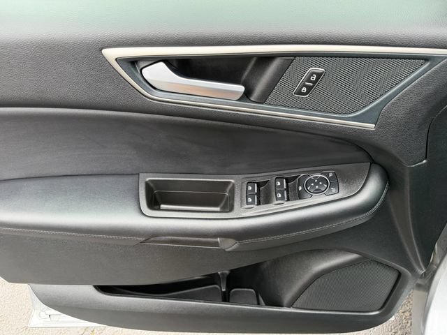 Used 2024 Ford Edge SEL AWD/4WD image 13