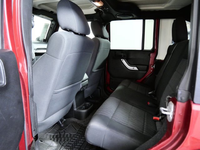 Used 2011 Jeep Wrangler Unlimited Sahara AWD/4WD image 13