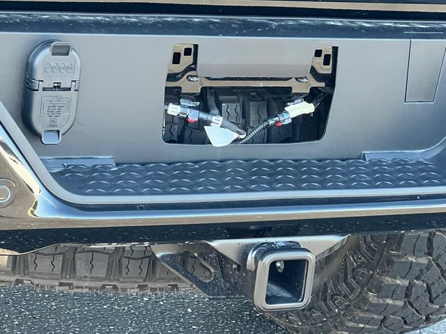 New 2026 Chevrolet Colorado ZR2 w/ Technology Package AWD/4WD image 8