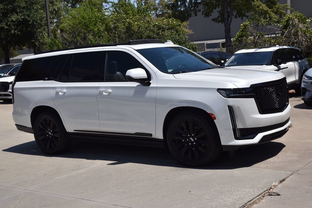 Used 2022 Cadillac Escalade Sport w/ Touring Package AWD/4WD image 5